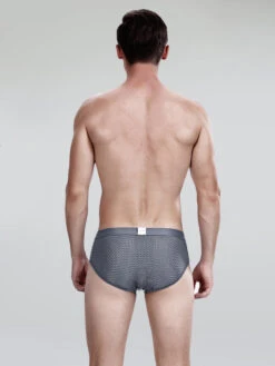 Mr Saker 20 Mr Saker -Mr Saker 1 25 5e853a0b 0dc0 4ae5 a33b 143c812fda69