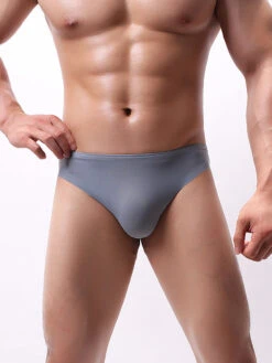 Men's Seamless Low Rise U-Convex Thong(Mens Seamless Solid Color Low Waist U Convex Pouch Briefs)