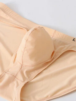 Mr Saker -Mr Saker 24f886a0482e587a7ef64b58ed13b106