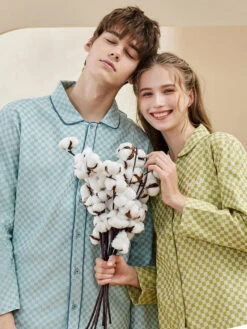 Woven Yarn-dyed Checkerboard Couple Cotton Comfortable Pajama Sets(Woven Yarn Dyed Checkerboard Couple Cotton Comfortable Pajama Sets)